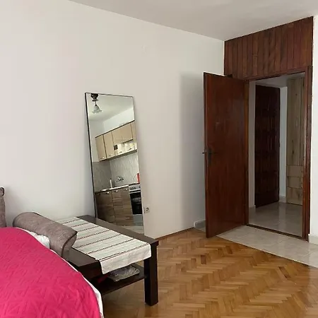 Lada Apartment Budva